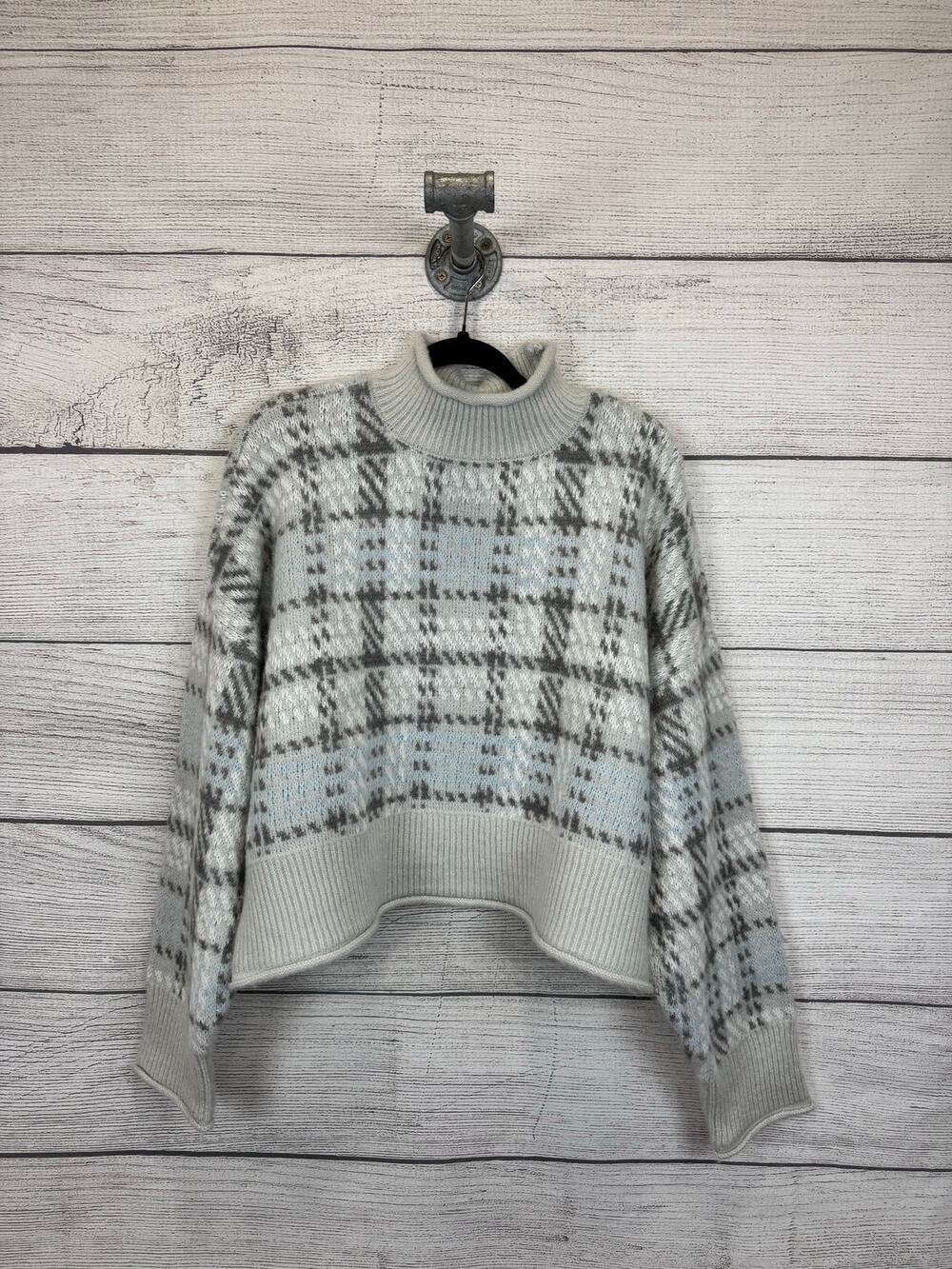 Arizona Jean Co Plus Size Gray Plaid Crop Sweater Size XL/XXL